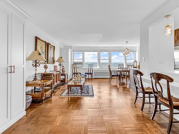 2nd image of 4555 Henry Hudson Pkwy APT 1101