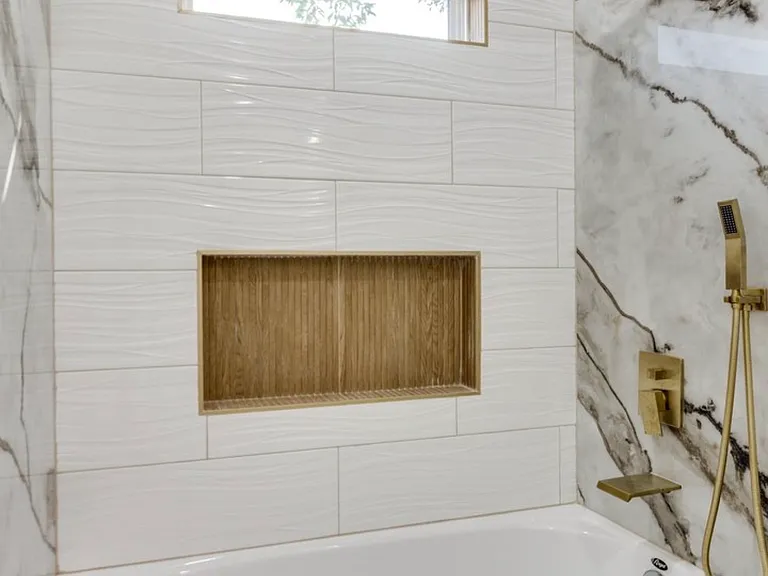 2803 Ross Ave — Photo 10
