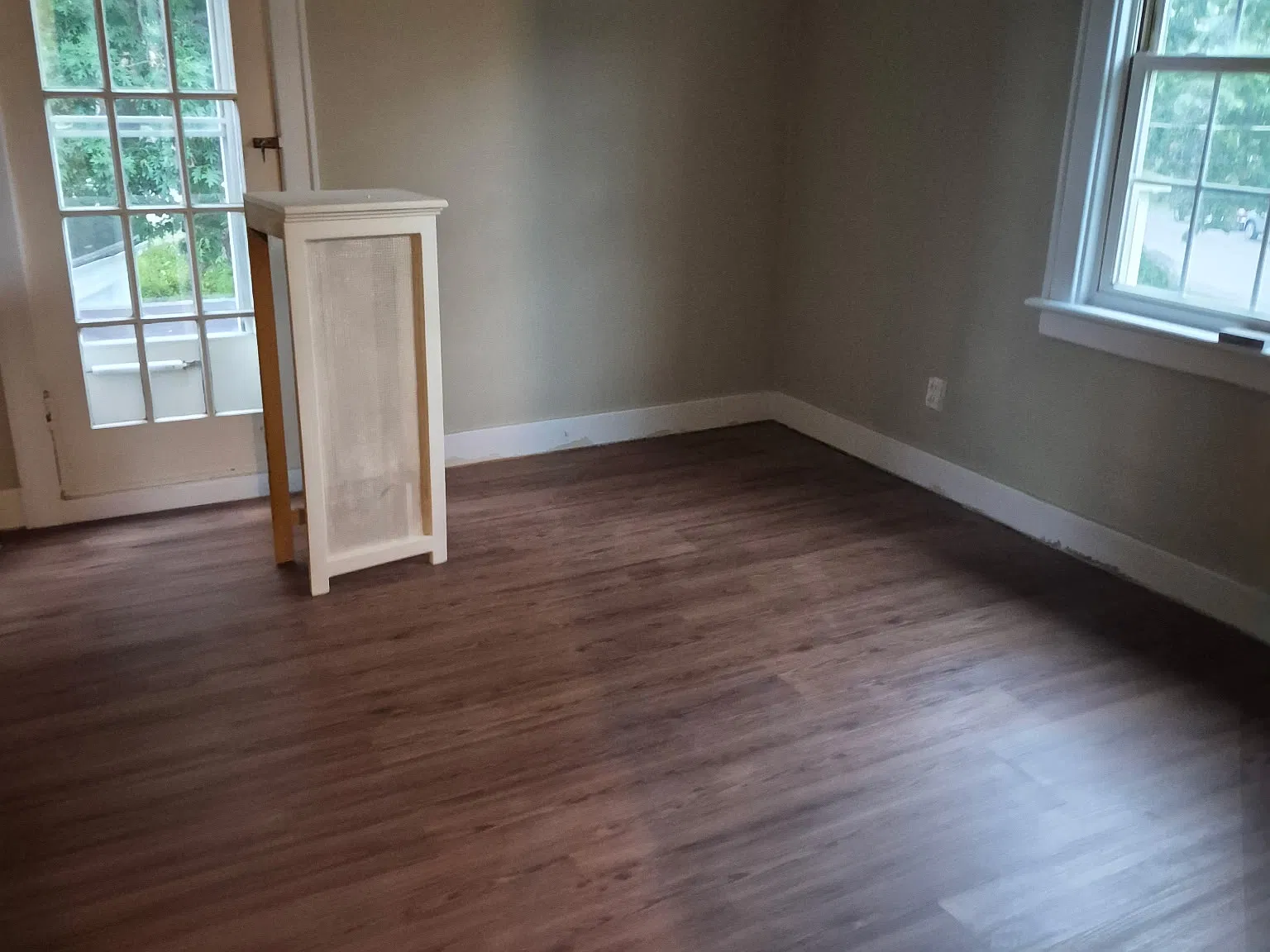 2 bed, $1,000 — Photo 1