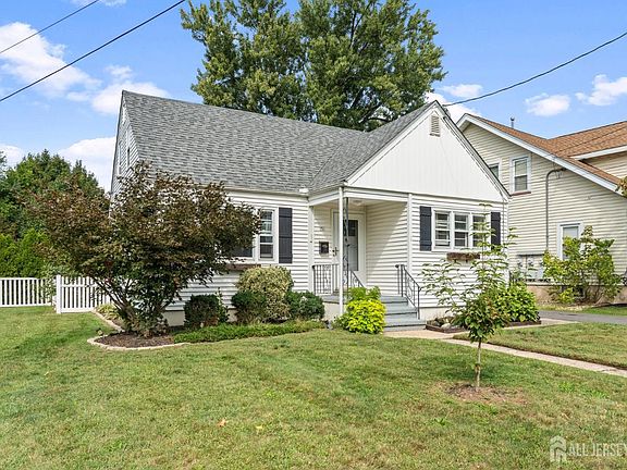 3rd image of 151 Harris Ave
