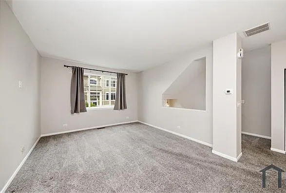 4 bed, 1800 sqft, $3,700 — Photo 2