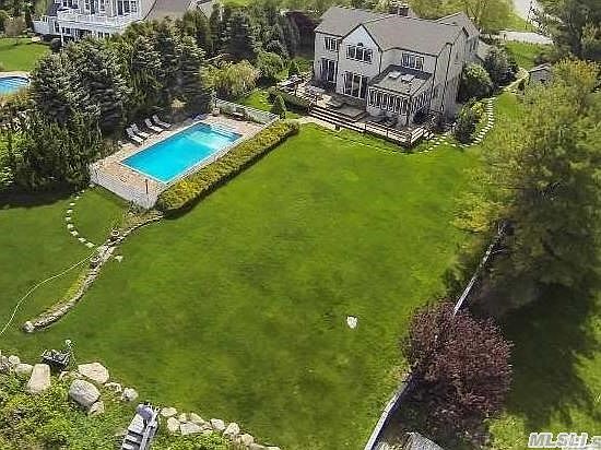 2nd image of 21 Waters Edge Ln
