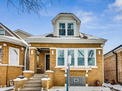 3337 N Kolmar Ave, Chicago, IL, 60641