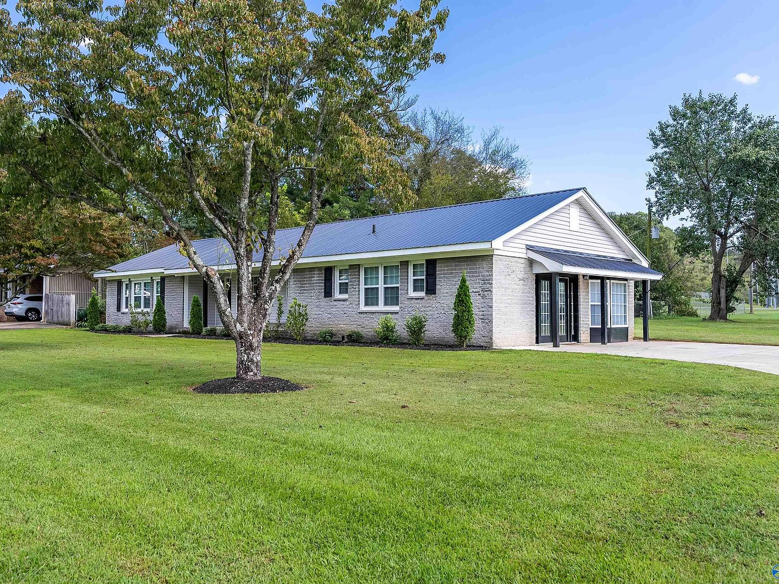 5017 b Ave, Guntersville, AL 35976 Zillow