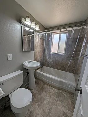 1310 N Moline St — Photo 13