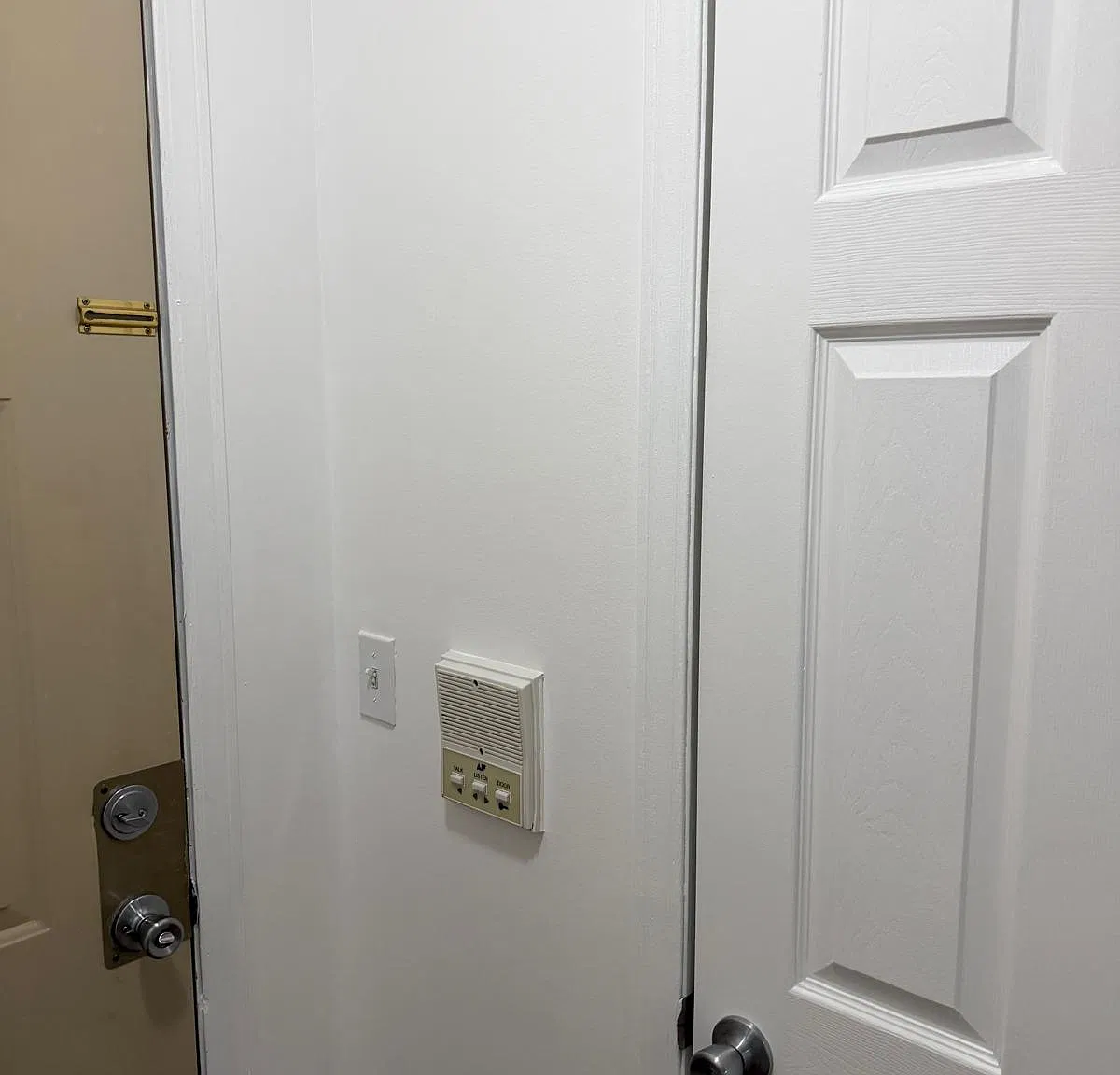 1353 Cunat Ct — Photo 3