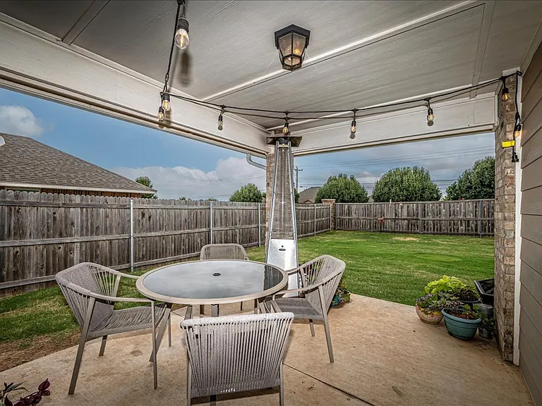 10300 Glover River Dr — Photo 35