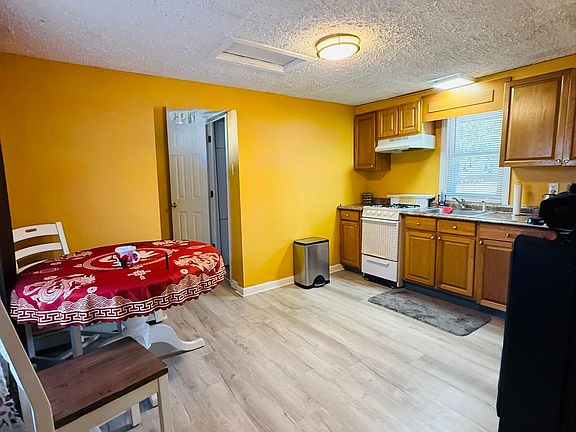 4th image of 51 Seafoam St