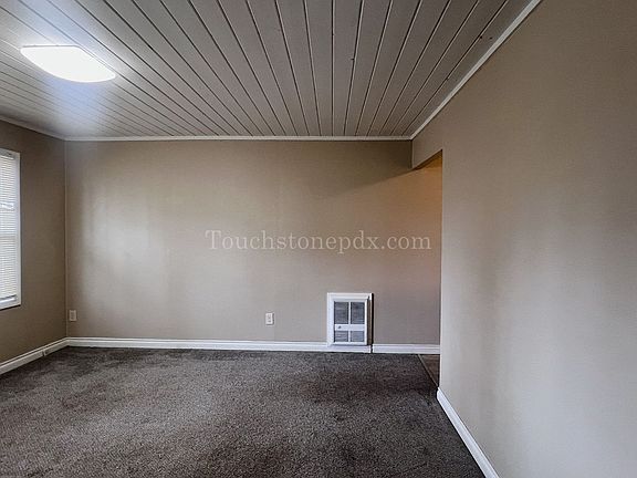 3rd image of 7369 SE Evergreen St #0