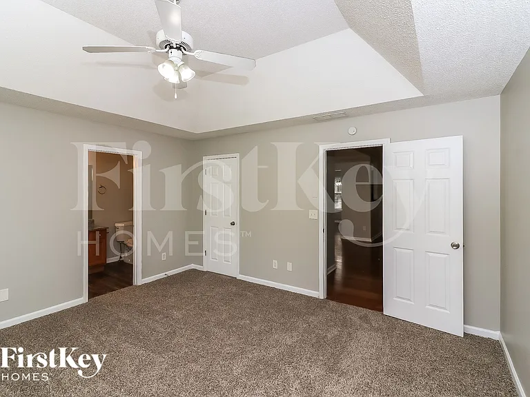 5955 Water Oaks Dr — Photo 16
