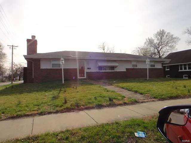 760 Alhambra Ct photo 1
