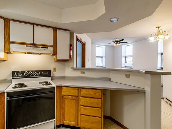 5th image of 702 N 54th Ave W APT 6