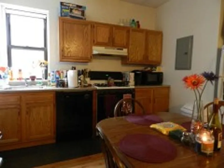 17 Cummings Rd #5 — Photo 3