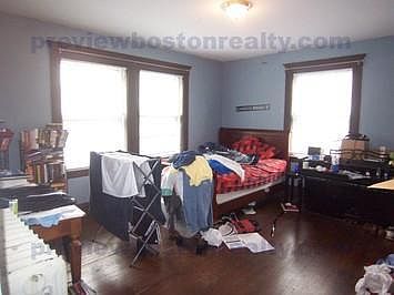 2nd image of 143 Kilsyth Rd #174