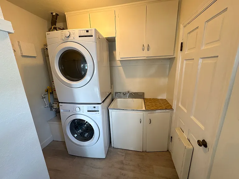 3022 Farmdale Ave — Photo 15