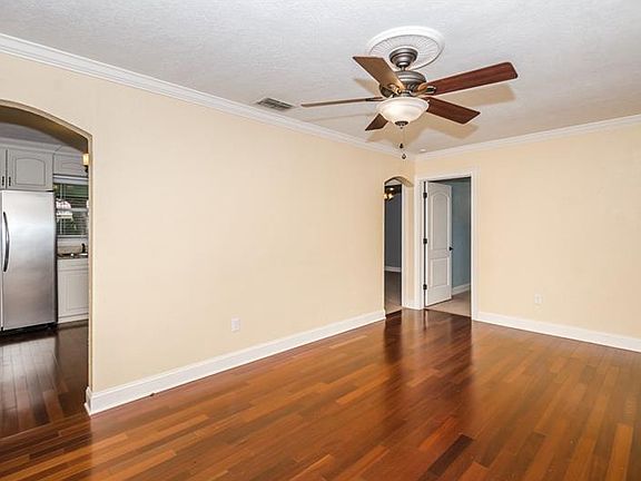 3rd image of 4217 W Bay View Ave