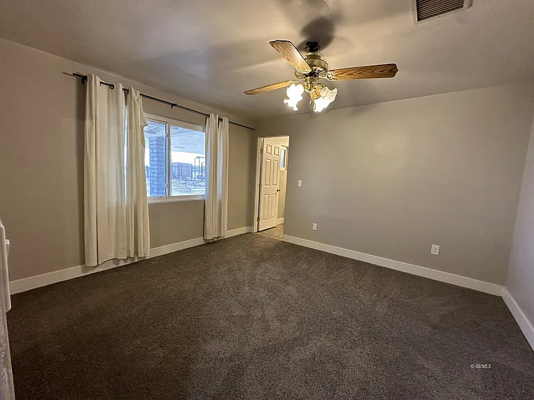 2883 N Bigler Ave — Photo 15