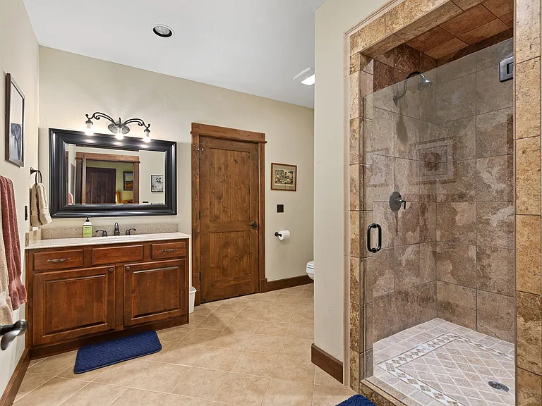 131 Erik Dr — Photo 17