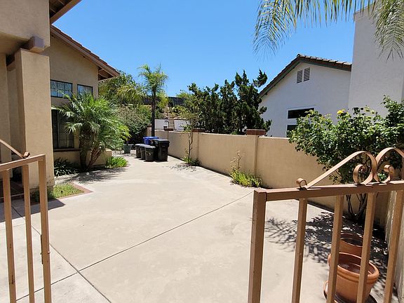 4th image of 10610 Carillon Ct