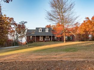 880 Hamby Rd, Blue Ridge, GA --