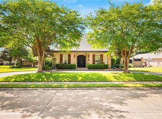 6210 Bayou Crossing Dr, Alexandria, LA 71303
