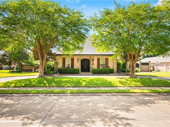6210 Bayou Crossing Dr, Alexandria, LA 71303