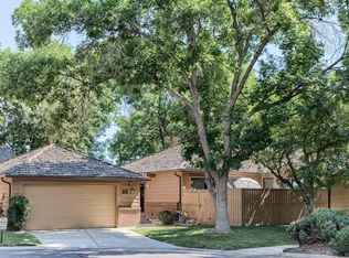 25 S Eagle Cir, Aurora, CO 80012