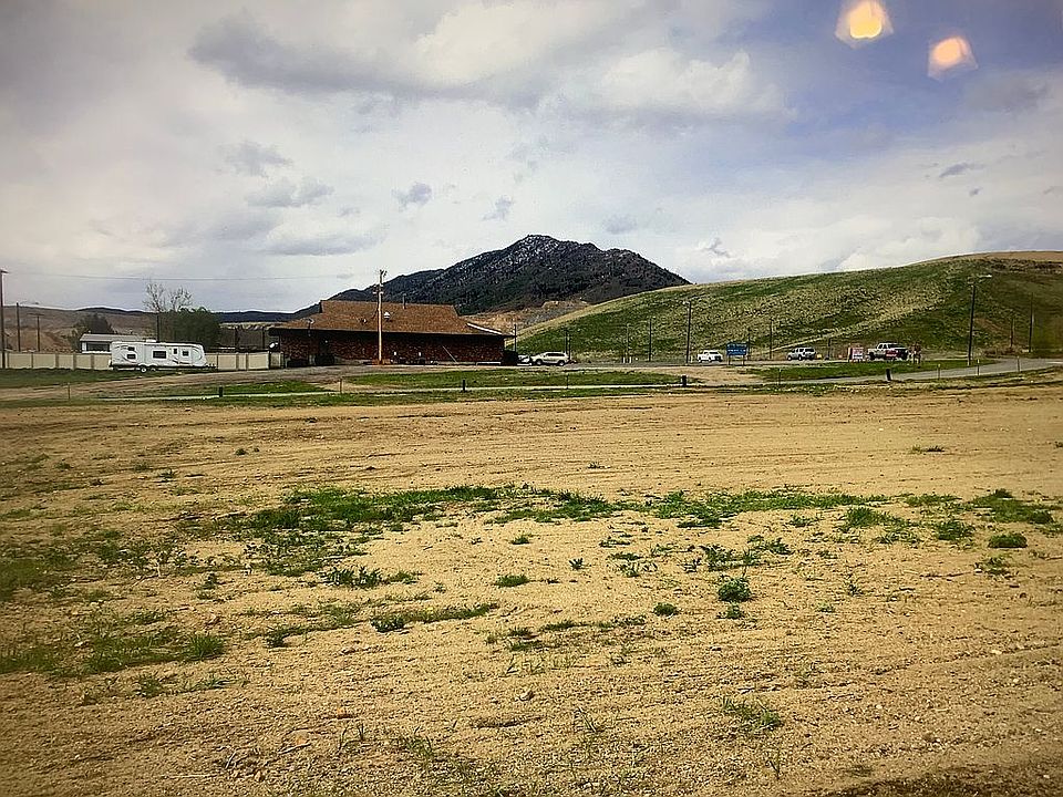 1.17 Contiental frontage