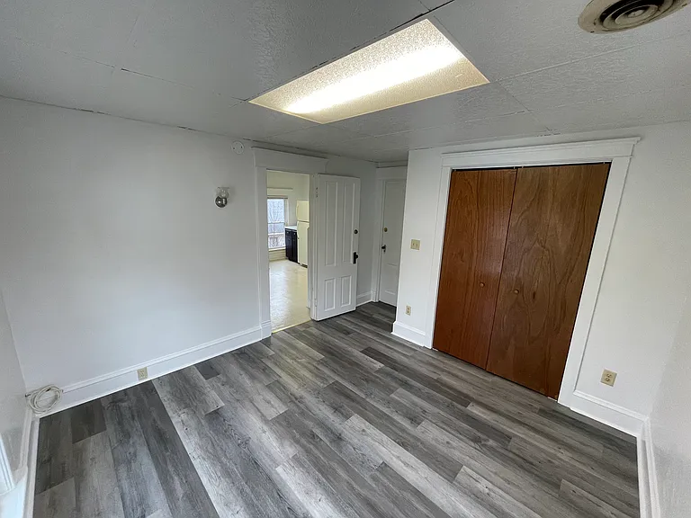 142 S Brooklyn Ave — Photo 4