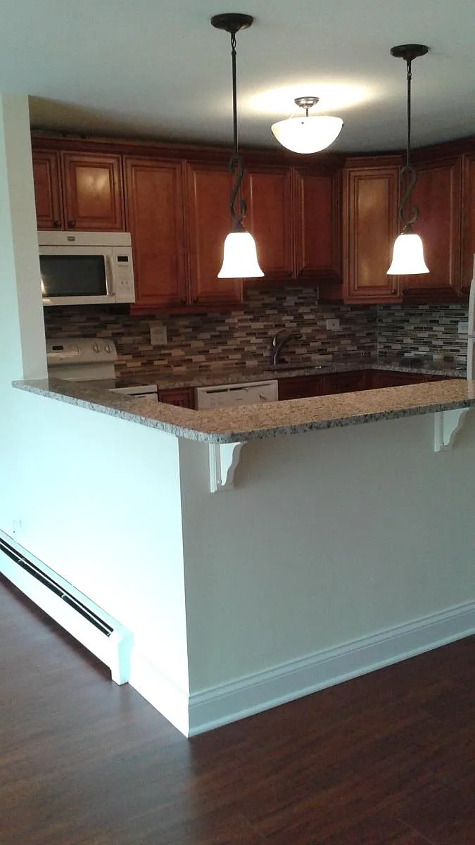 Building Photo - 829 S Dwyer Ave #E