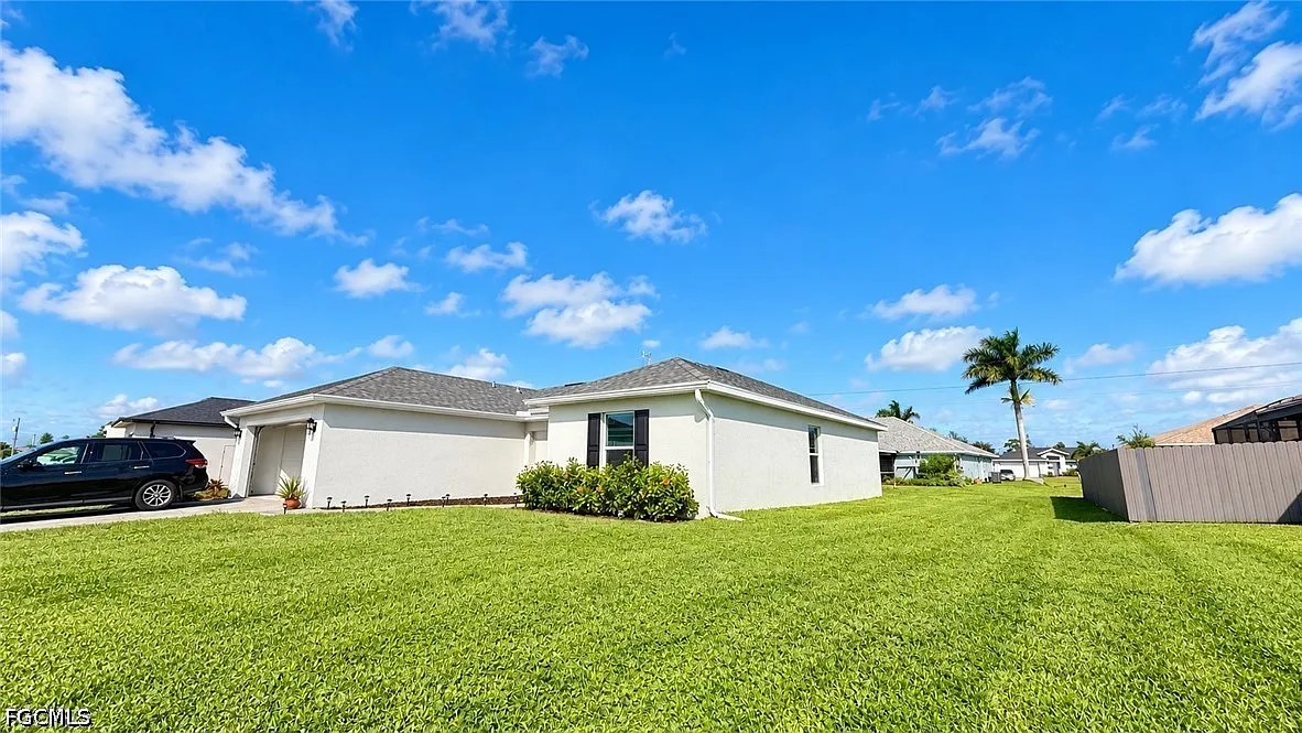 4 bed, 2.0 bath, 1500 sqft, $2,200 — Photo 3