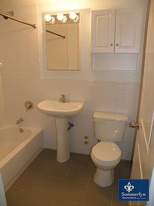 4th image of 3172 31st St APT 3F