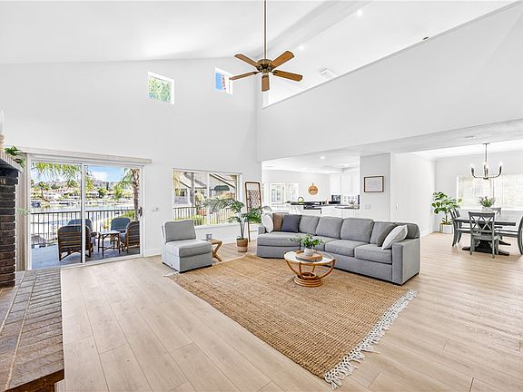 3rd image of 24140 Cruise Cir