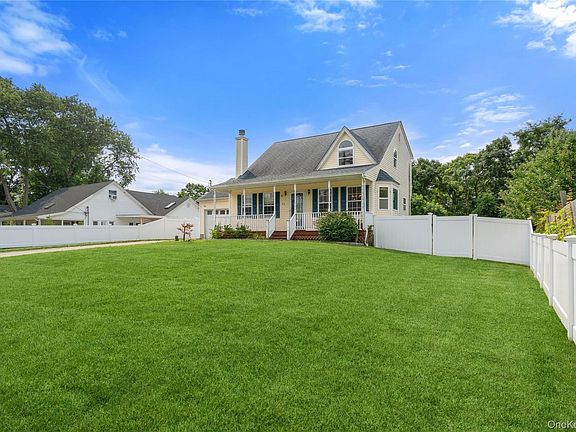 2nd image of 62 Lombardy Drive