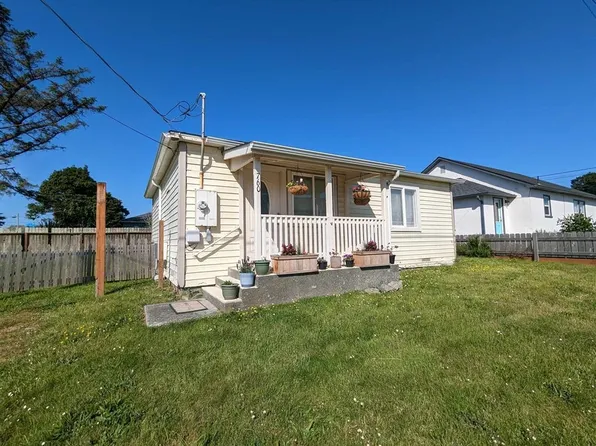 760 D St, Crescent City, CA 95531