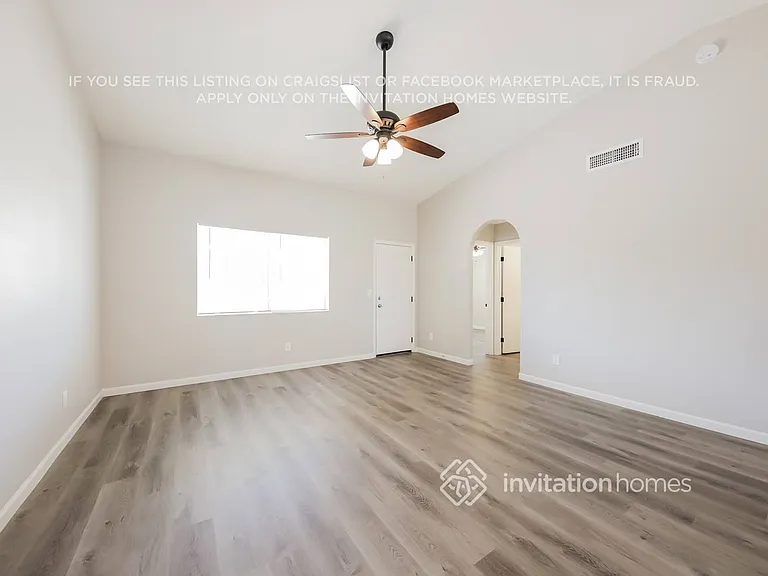 10212 N 88th Dr — Photo 3