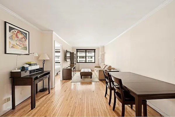 Sold by Owner | media 8