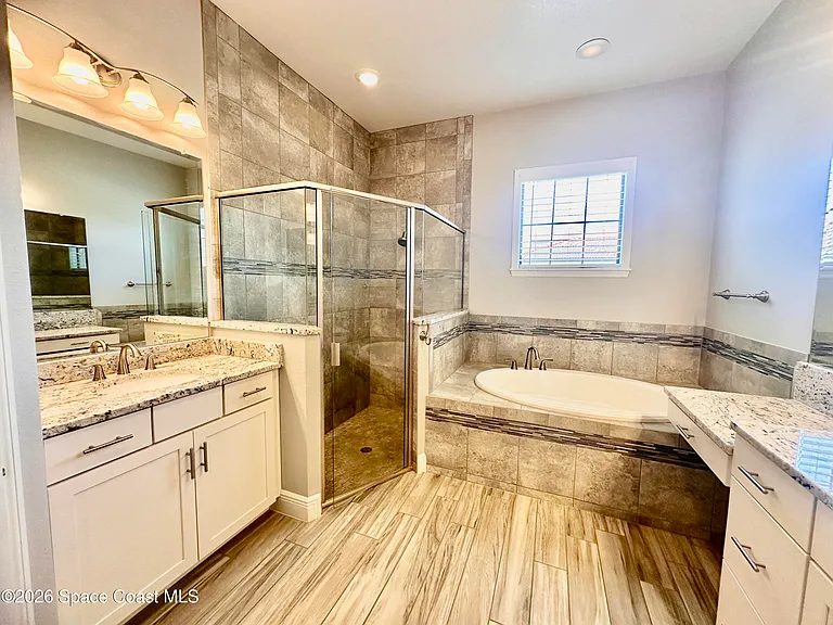 2523 Rodina Dr — Photo 20