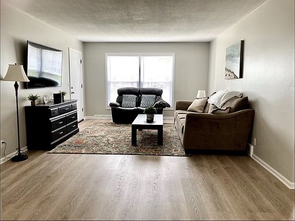 3rd image of 2625 Valley Brook Dr #1