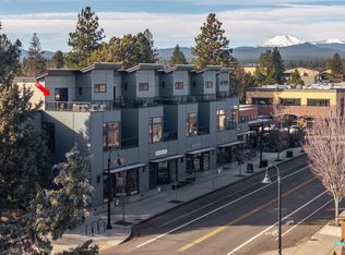 2735 NW Crossing Dr APT 201, Bend, OR