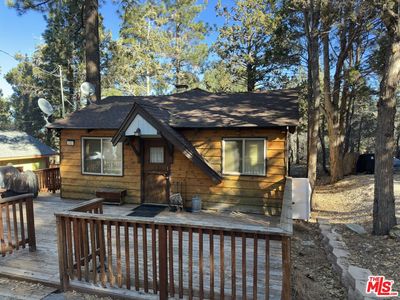 747 Pine Ln, Sugarloaf, CA, 92386