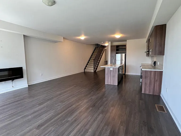 54 Donald Fleming Way — Photo 6