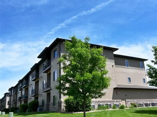 The Sterling Apartments At Kearney