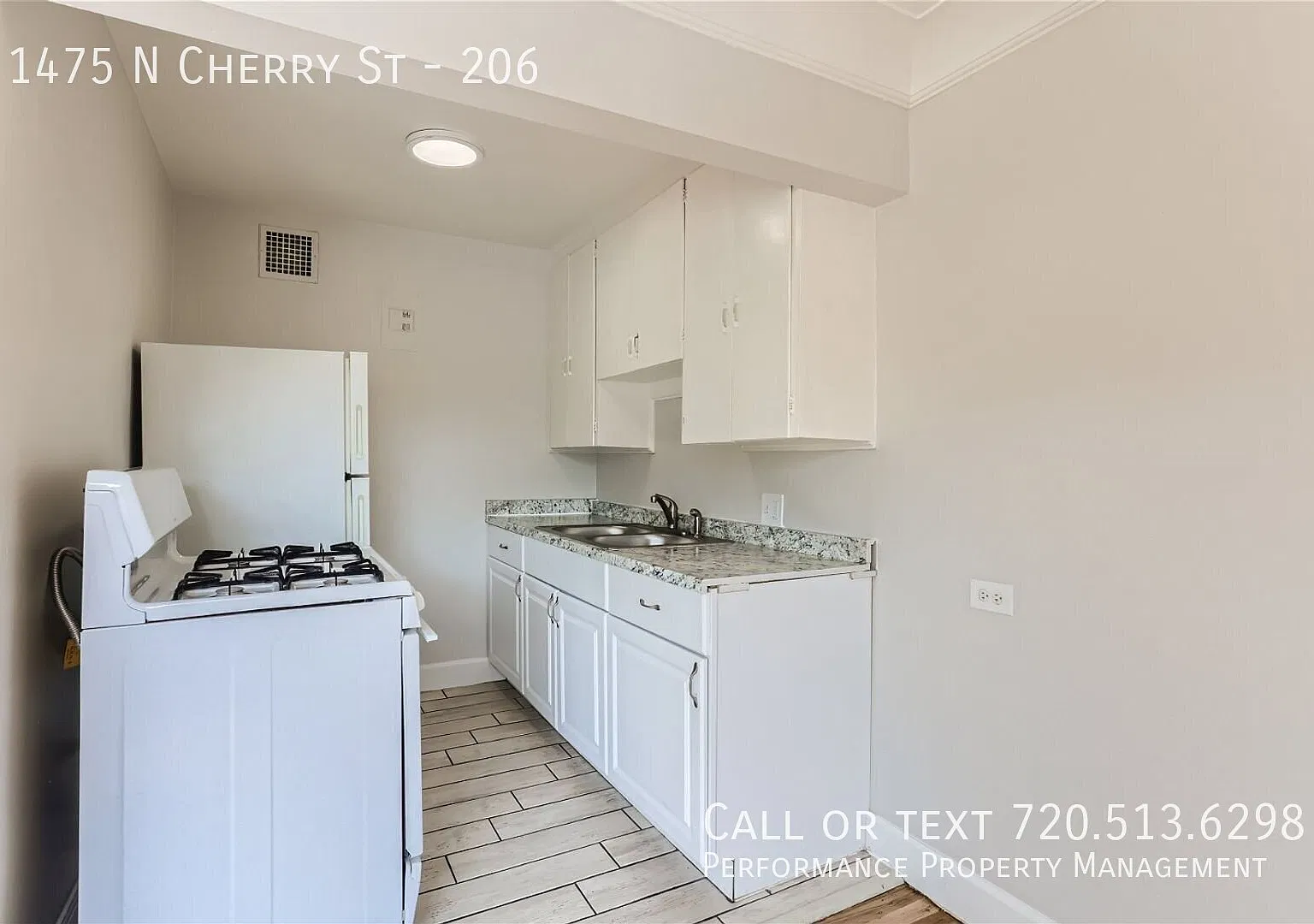 Charming Updated Apartment In The Heart Of Denver's Hale Neighborhood! - Utilities Included — Photo 3