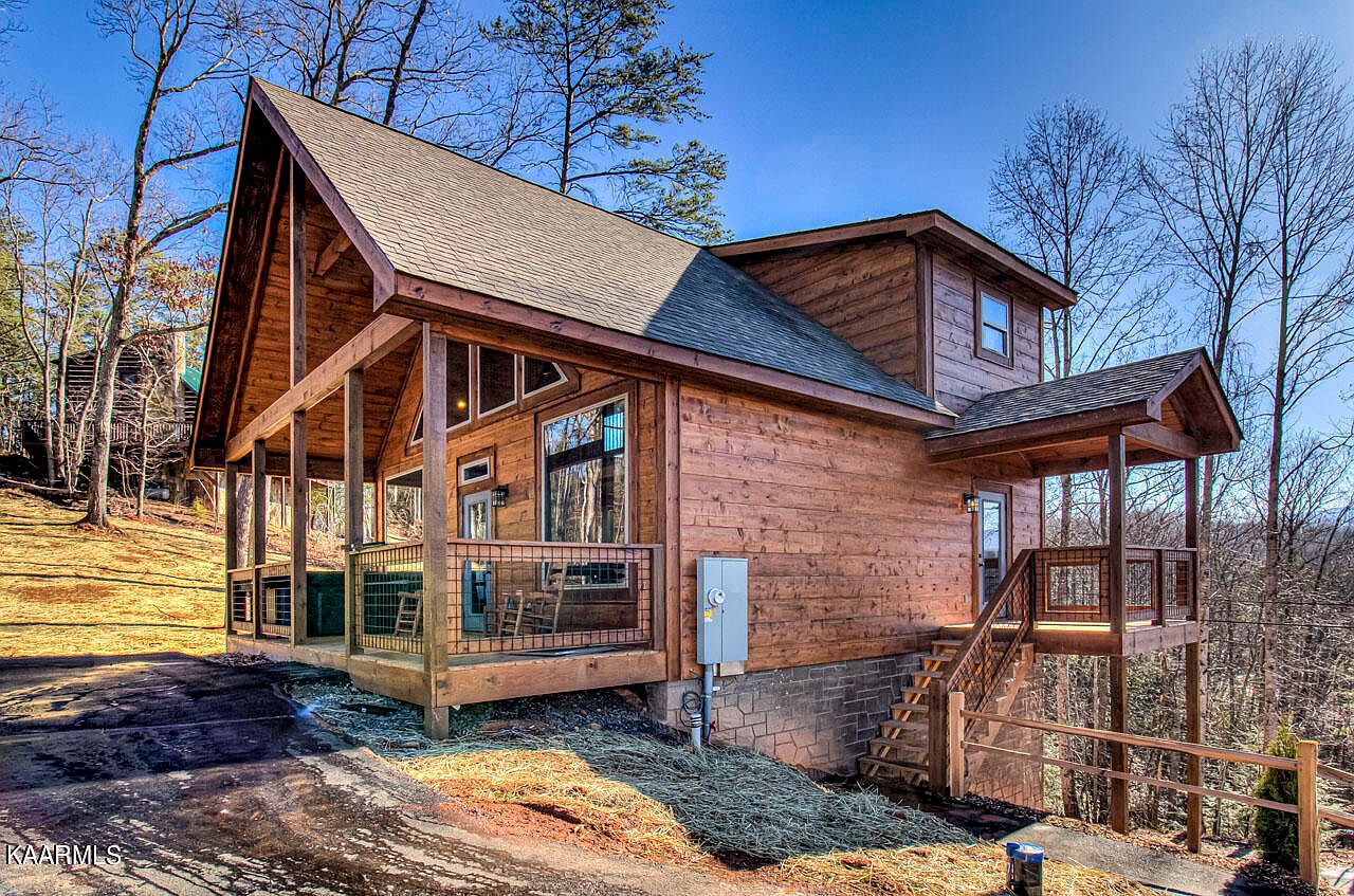 823 Ski View Ln, Sevierville, TN 37876 | Zillow