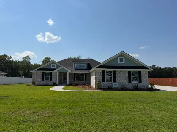 1230 Freeport Dr, Sumter, SC 29154