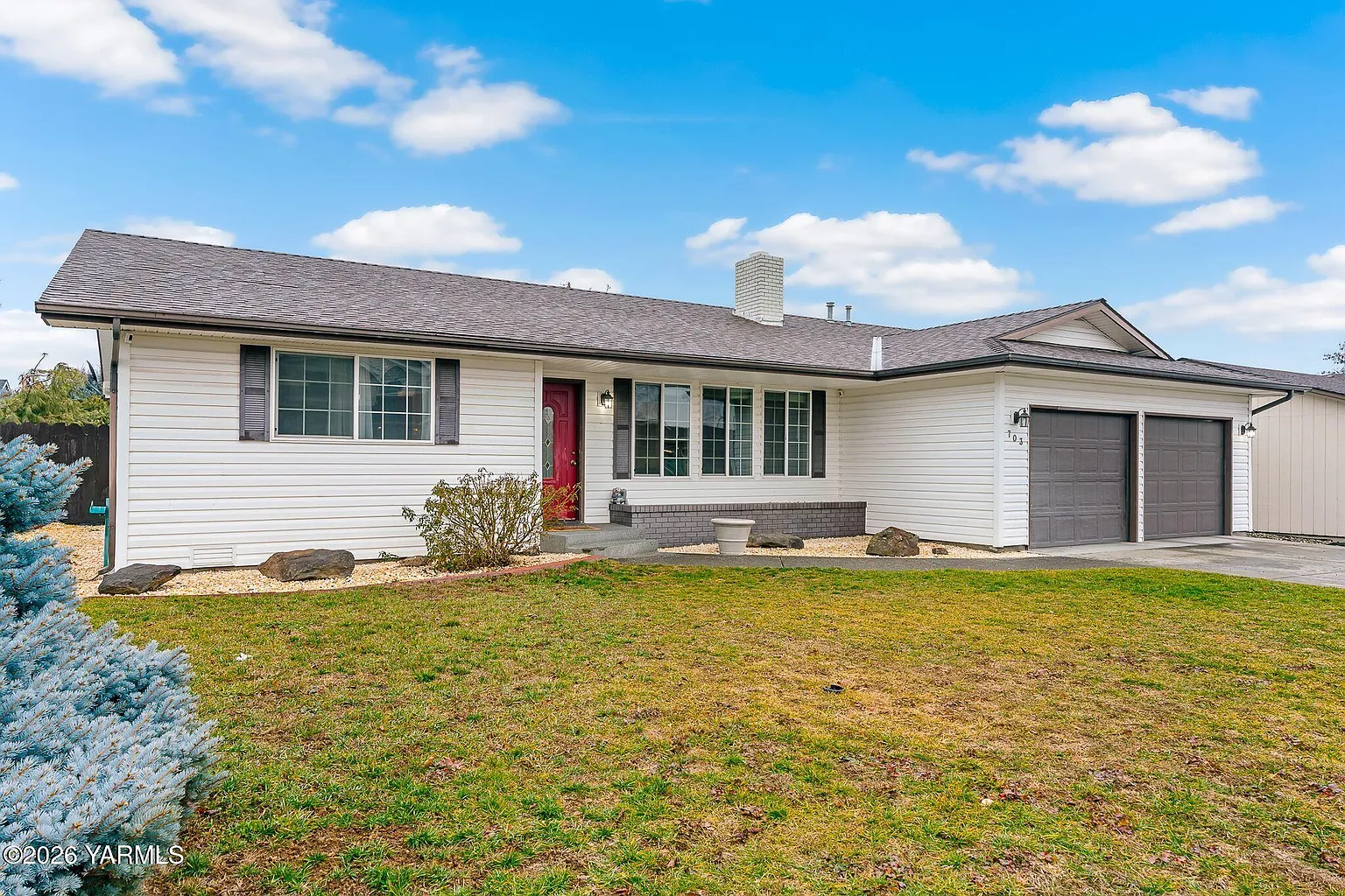 703 Leann Pl photo 1