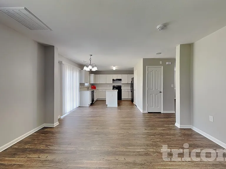 5251 Grays Ridge Dr — Photo 3