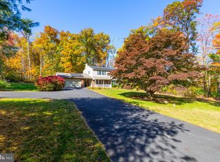 1716 Ziegler Rd, Pennsburg, PA 18073