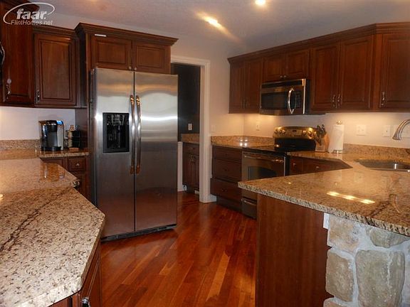2nd image of 9134 Larch Ct